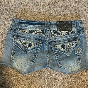 Miss Me Denim Shorts Size 26